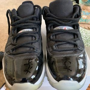 Air Jordan 11 Retro Low sneakers size 9.5